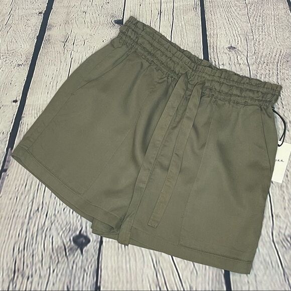 High Waist Shorts - Picture 3 of 8